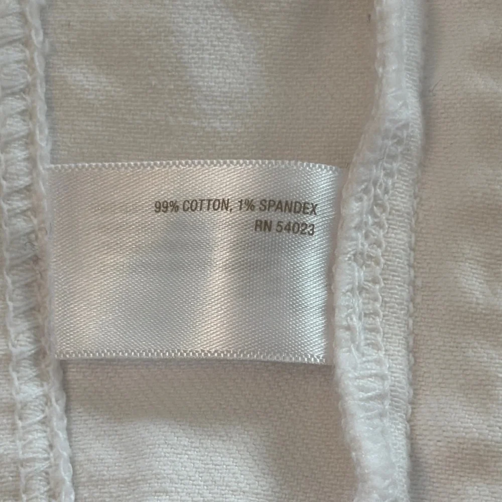 Old Navy White Jean Jacket Classic Denim Style - Picture 6 of 7